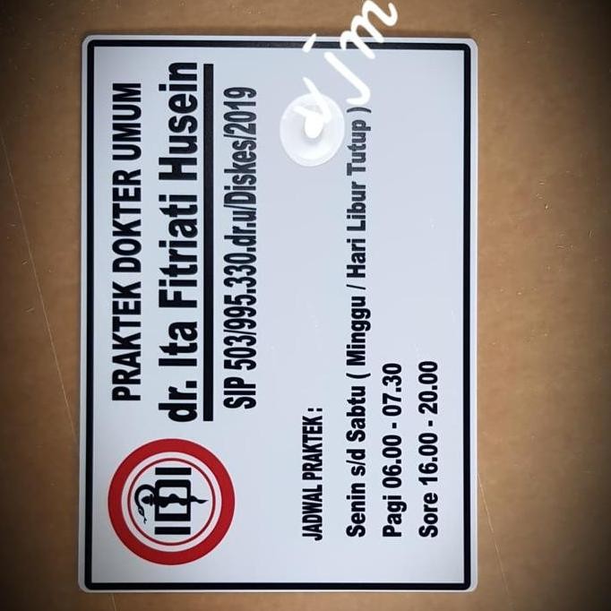 

TERMURAH - Acrylic Papan Nama Dokter A3