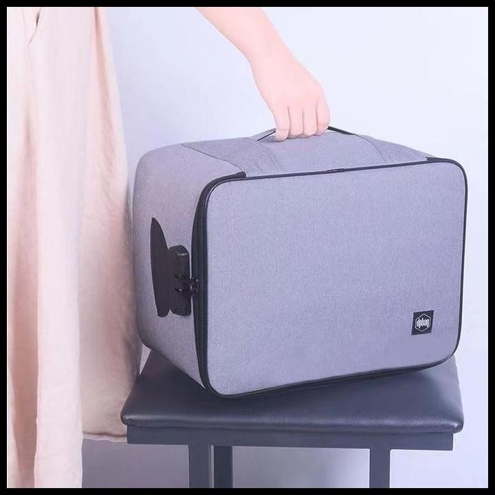 

Terlaris Tas Penyimpanan Dokumen File 3 Layer Anti Air dengan Kunci Password Best Seller