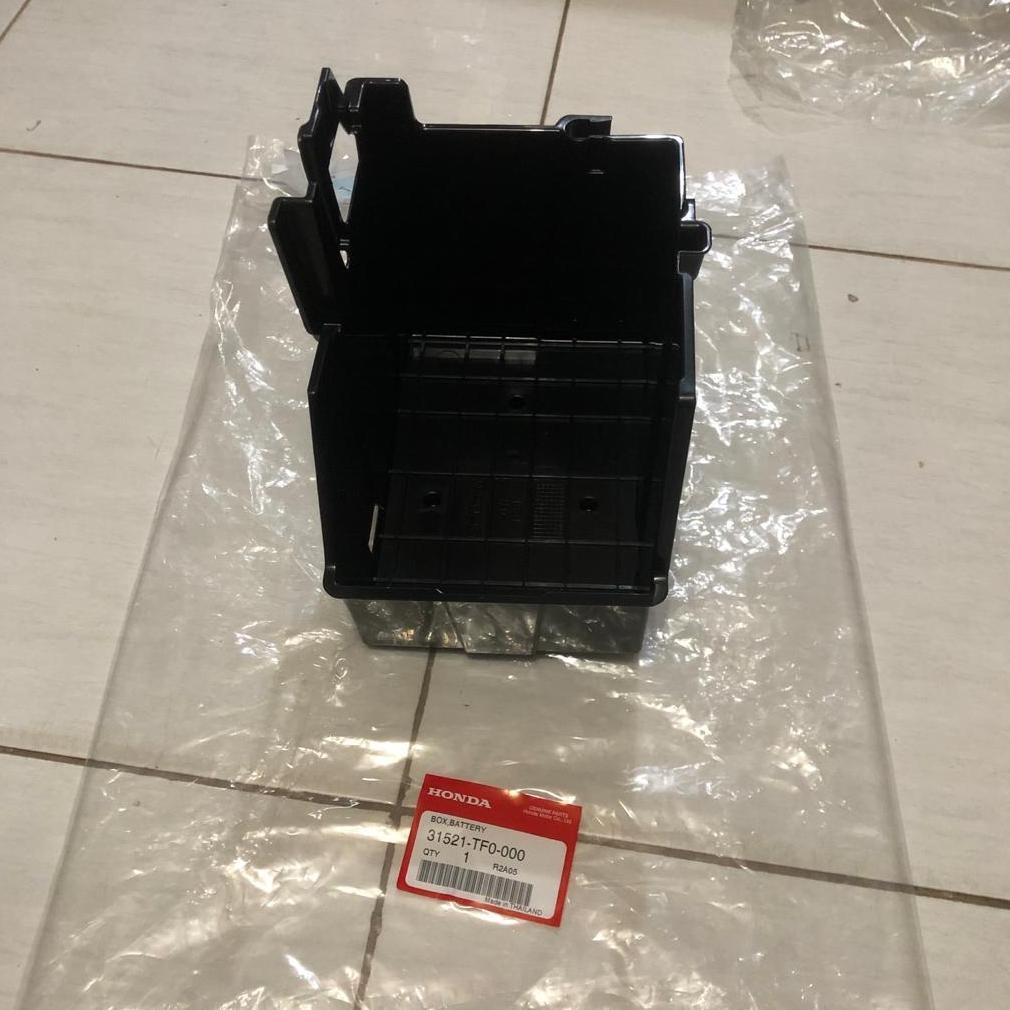 Box Tatakan Aki Honda FREED & JAZZ GE8 2008-2011 Original
