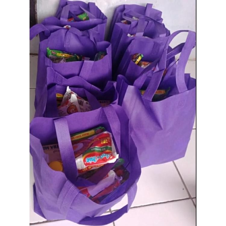 

PK32 gd-90 Lusinan Tas Kain Spunbond Goodie Bag Tali Uk 38x45x10 30x40x10 25x35x10 20x26x10 Cm Totebag Godybag Original Hemat