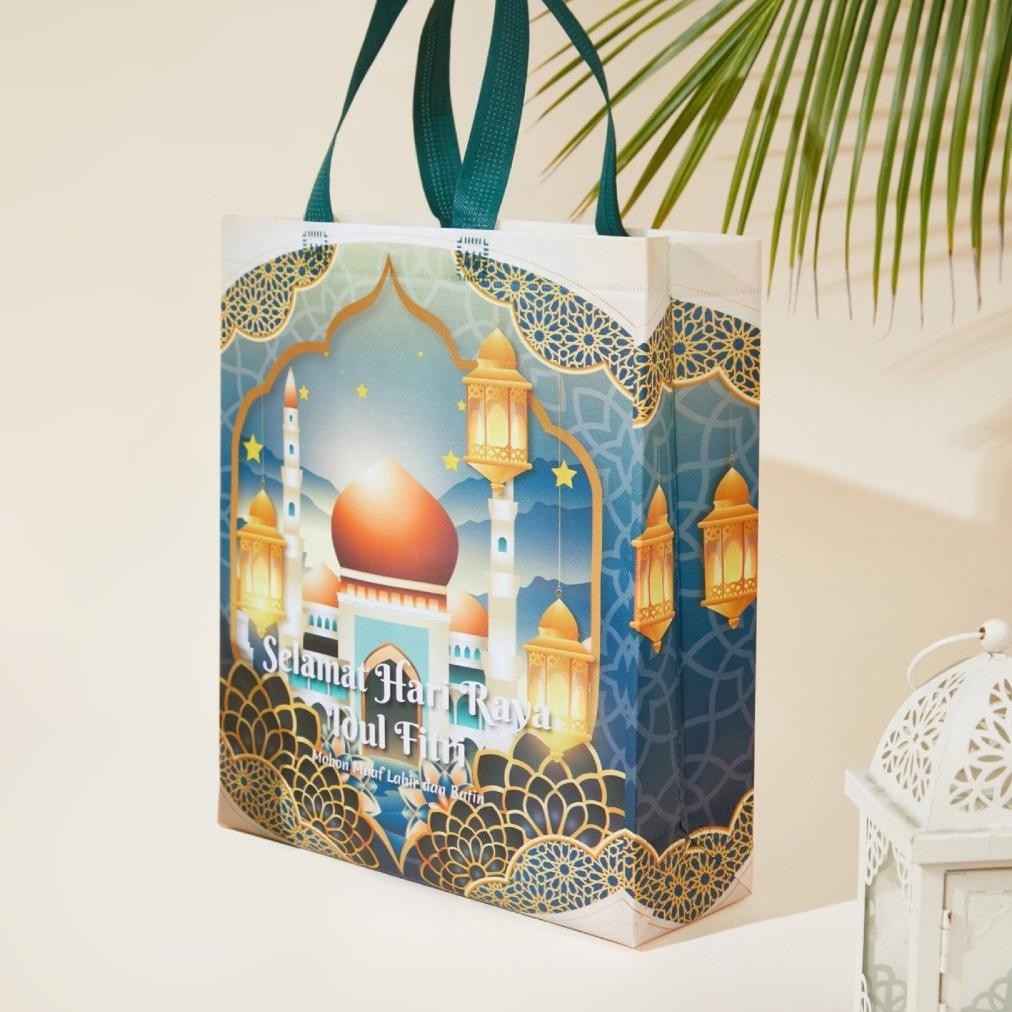 

jy-56 Oy58 (Isi 12PCS) GOODIE BAG LAMINASI LEBARAN TAS HAMPERS IDUL FITRI SPUNBOND FULL COLOUR/ Tas Sembako Hemat Murah