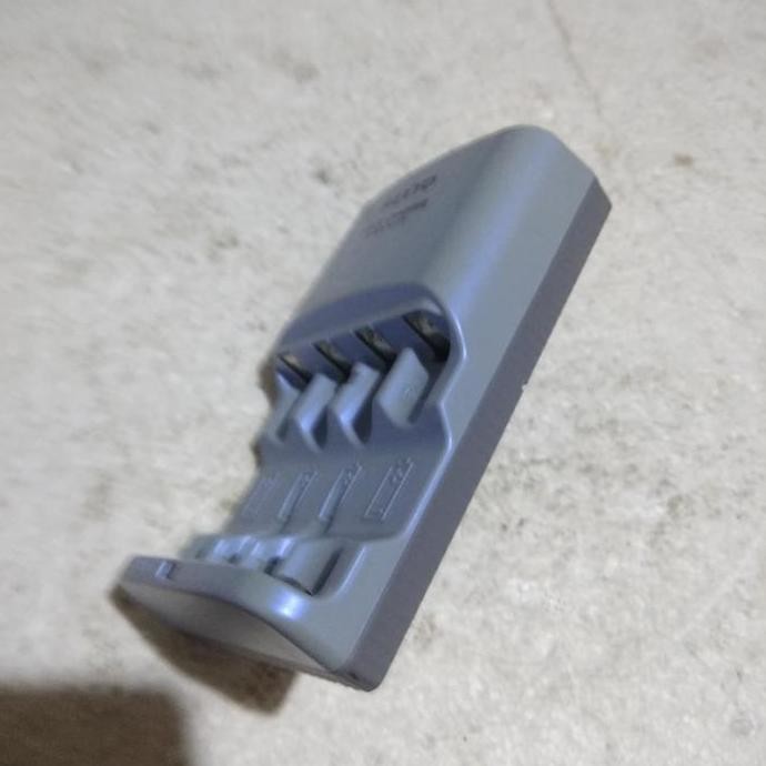 Sanyo battery charger ,Quick charger murah