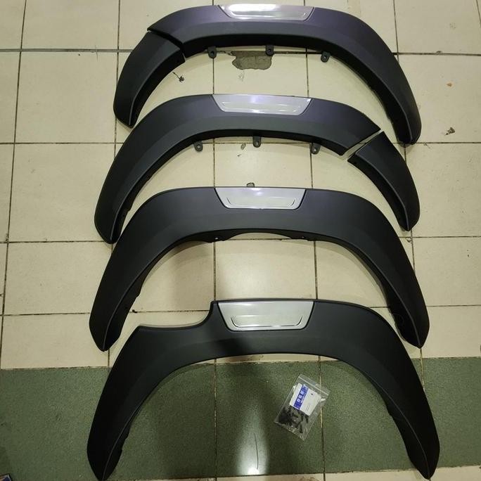 OVER FENDER HILUX REVO PLASTIK ABS THAILAND - AKSESORIS MOBIL OFFROAD ASLI