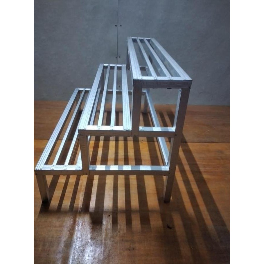 Stok Sj 3 Tingkat/Rak Pot Baja Ringan/Rak Serbaguna/Rak Susun Pot Bunga