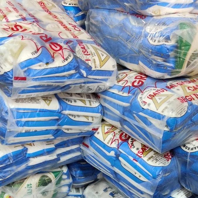 

Garam Segitiga Emas 500 gram Beryodium SATUAN JS