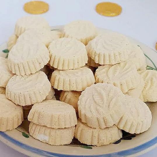 

1Kg Kue Satu Original Kue Satu Kacang Hijau Original Kue Satu Ketan Kue Satu Kacang Ijo Asli Kue Satu Jadul Kue Satu Asem Kue Satu Sangjit Kue Satru Putih Kue Lebaran Kue Toples Cemilan Snack Makanan Ringan Termurah Terlaris Free Ongkir COD YUK BORONG M