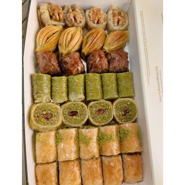 

Baklava Karakoy Gulluoglu Baklava Turki Enak Murah Nugi