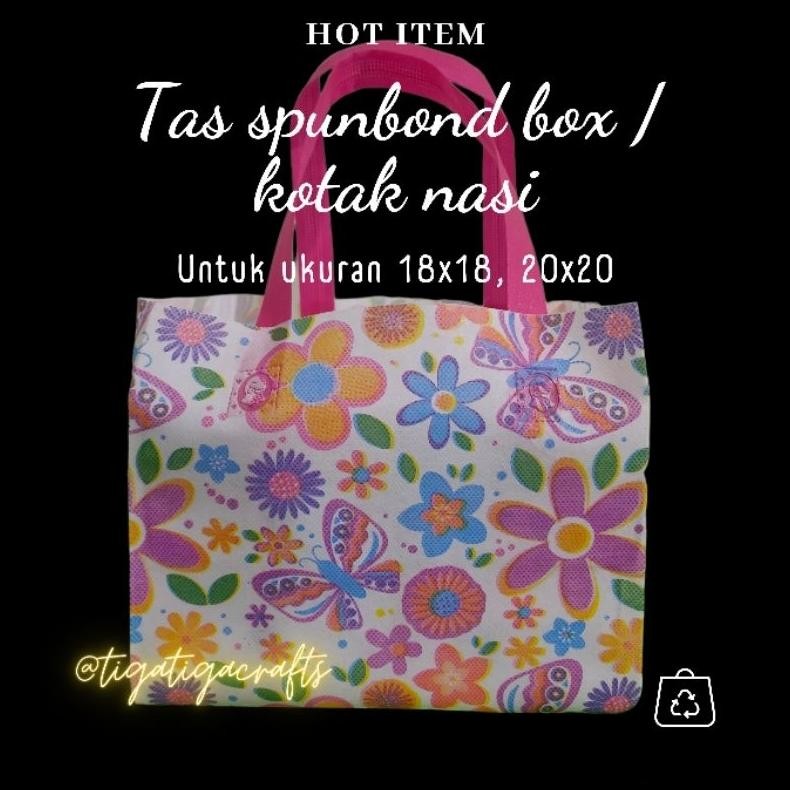 

PRINTING LUSINAN tas spunbond kotak nasi 22x22 20x20 18x18 tas kotak nasi tasyakuran tas box nasi tahlilan tas kain nasi kotak printing 3D tas kotak nasi tasyakuran tas tahlilan goodiebag box nasi kotak 18x18 20x20 tas kotak nasi wedding murah Nugi