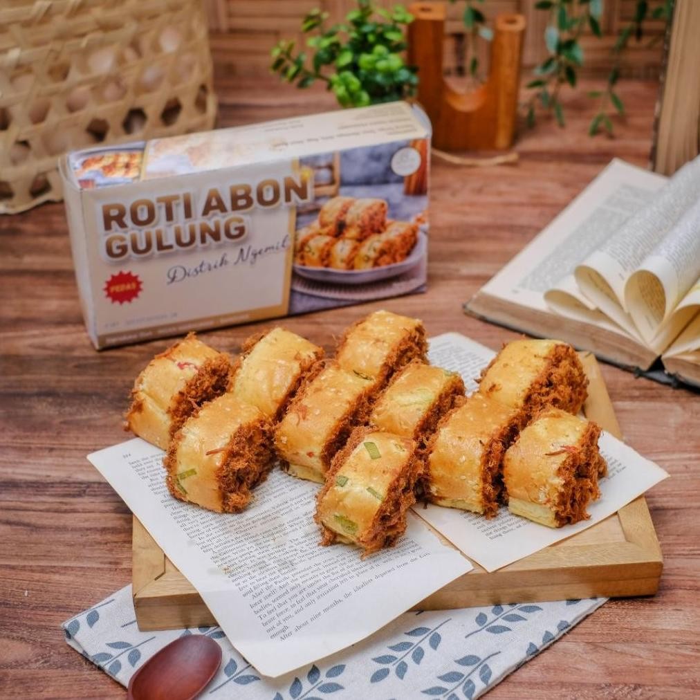 

Roti Abon Gulung Pedas Distrik Ngemil Asli Bandung Isi 10pcs Nugi