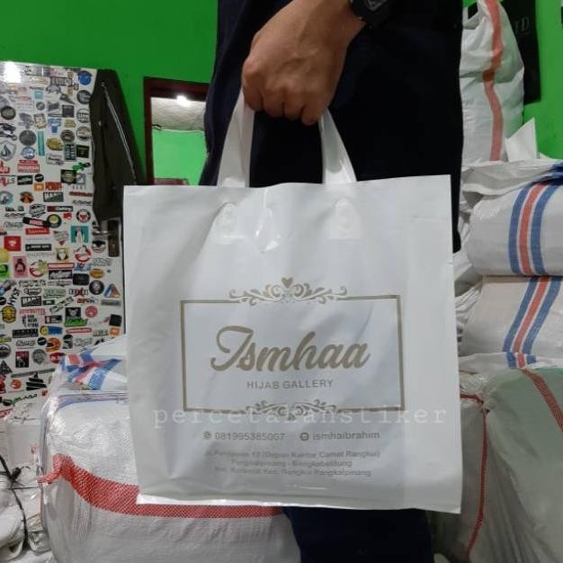 

Plastik Shopping Bag Putih + Sablon Ukuran 40/3030 & 40/30X40 / 40/35x45 Cm Isi 100Pcs Pe Gagang Plastik Gagang Tas Sepatu Plastik Distro Nugi