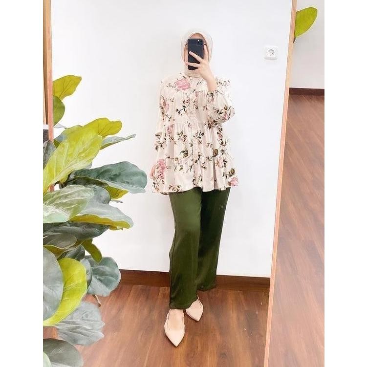 Terlaris ONESET DELLA | Set wanita motif bunga | Atasan+Celana .,