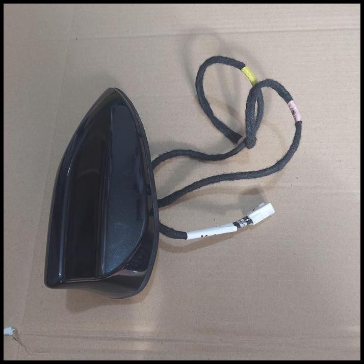 Antena Sirip Hiu Antena Radio Toyota Yaris Vios 2012 2019 Original