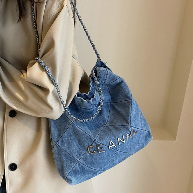 Tas Denim Rantai Quilted Premium Wanita Kapasitas Besar Tas Bahu