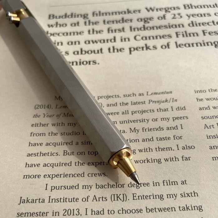 

Sp Pulpen Aesthetic / Pena Aesthetic / Pulpen / Bolpoin / Silver Metal (Hexagon) Pen