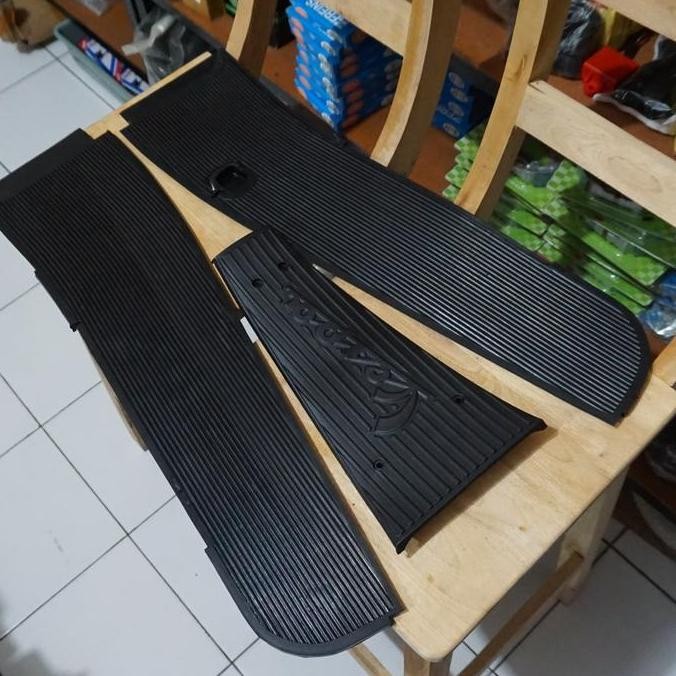 >*>*>*>*] Aksesoris Vespa Karpet Vespa Pisah Px Series