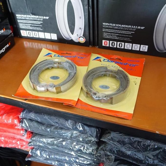 {{{{}}] Sparepart Vespa Kampas Rem Danmotor