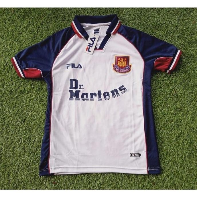 Jersey Retro West Ham Away 1999 Dr Martens Terlaris