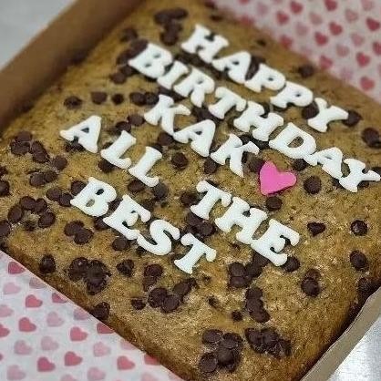 

Promoo!! Kue Pisang Ucapan Banana Dark Chocolate Chocochip Bread Cake/Kue Banana/Kue Pisang Asli - Hadiah makanan hampers