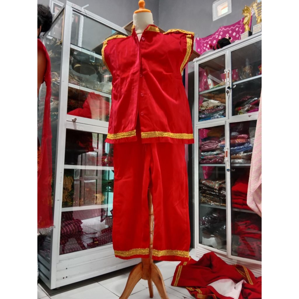 Kostum Tari Preloved