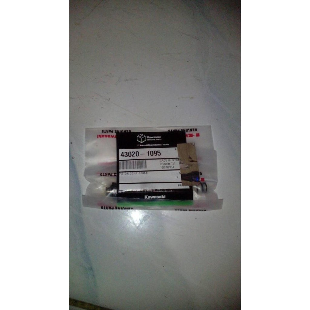 seal piston master rem depan kawasaki zx130 (43020-1095) murah