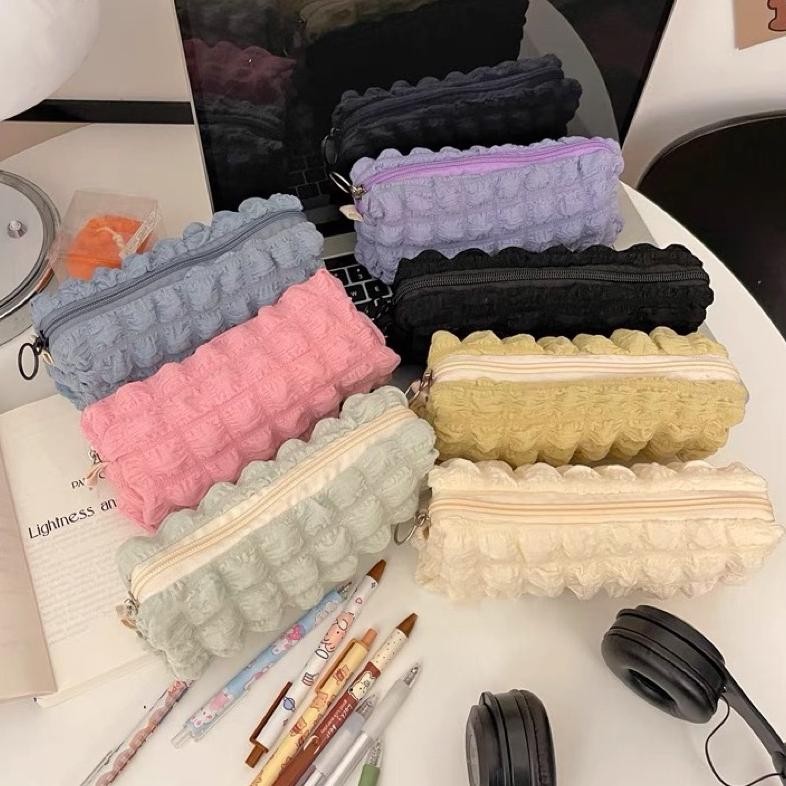

Readyy!! LITTLE DAISY | Crumpled Grid Pencil Case /Tempat Pensil Empuk Lembut / Korean Pencil Case Import / Tempat Pensil Aesthetic Korean Style