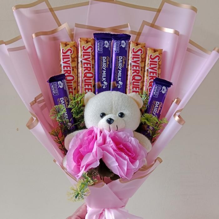 

Bucket Coklat + Boneka + Bunga