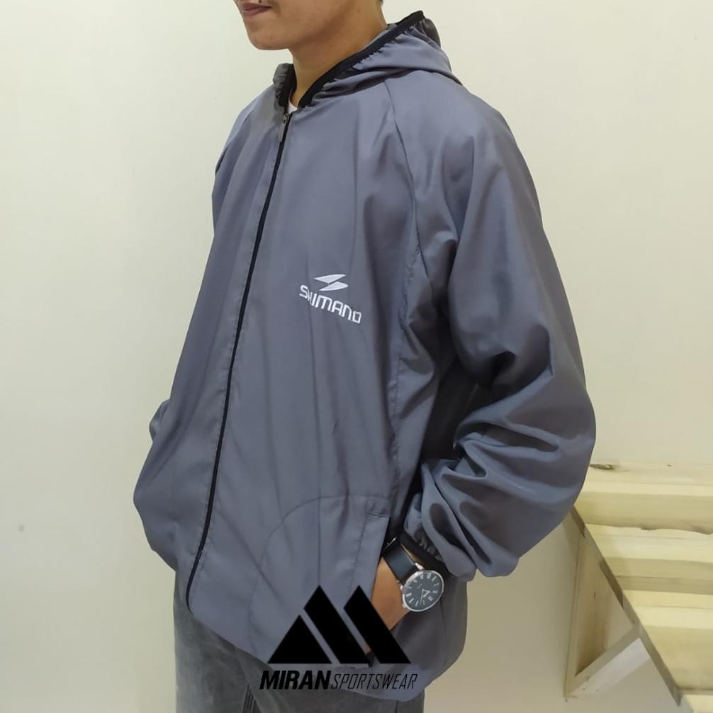 Jaket Olahraga Jumbo LD 120 125 Big Size XXXL Pria Wanita Jaket Olahraga Parasut Pakai Kupluk Nugi