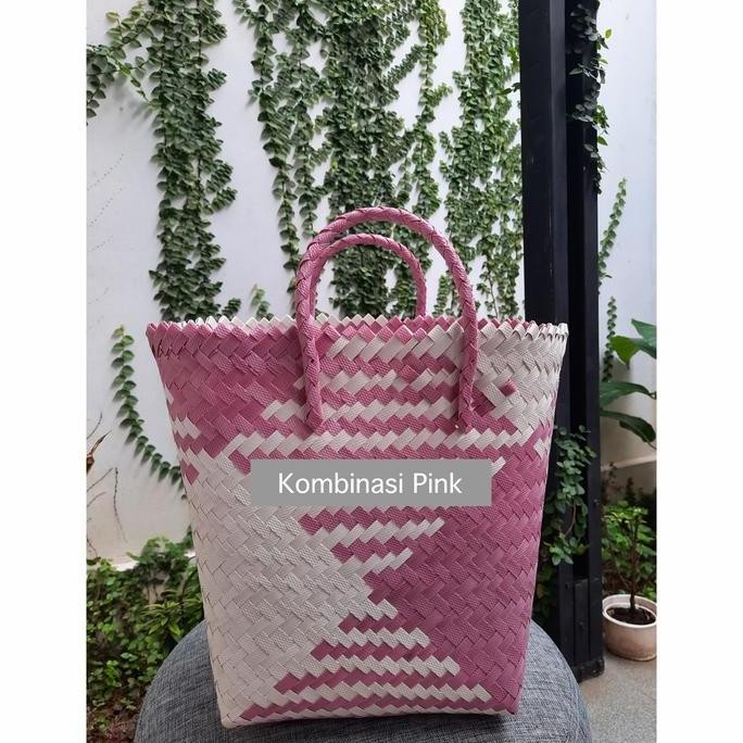 

Baru Tas Anyaman Plastik Serbaguna E05 - Cover Pot / Tas Kerajinan Tangan