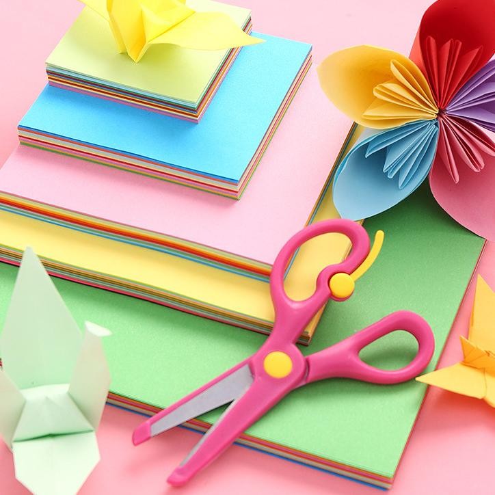 

Kertas Gami Berbagai Warna Pastel Dengan Berbagai Macam Ukuran Isi 100 Lembar