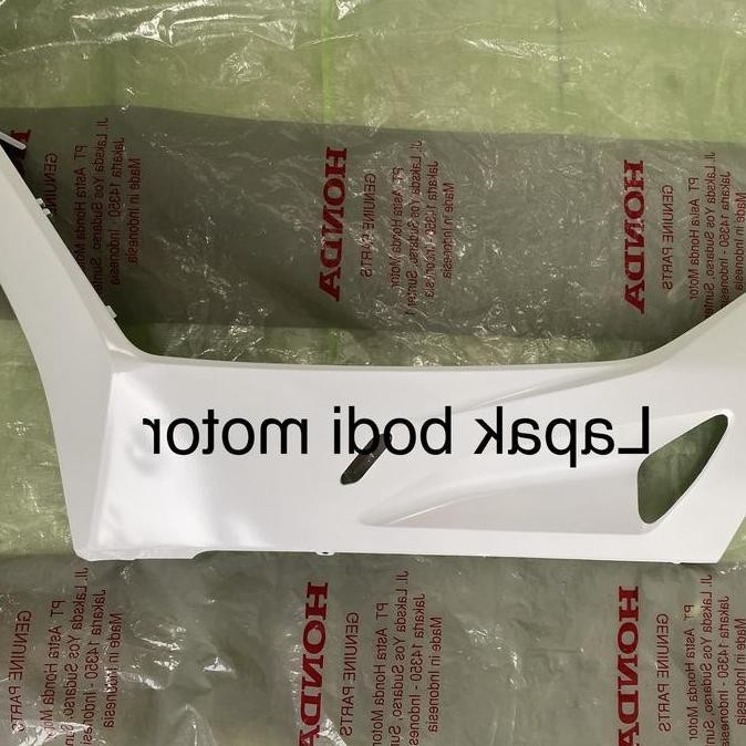 COVER UNDER SIDE L ALL NEW PCX 160 PIJAKAN KAKI BAWAH KIRI PUTIH