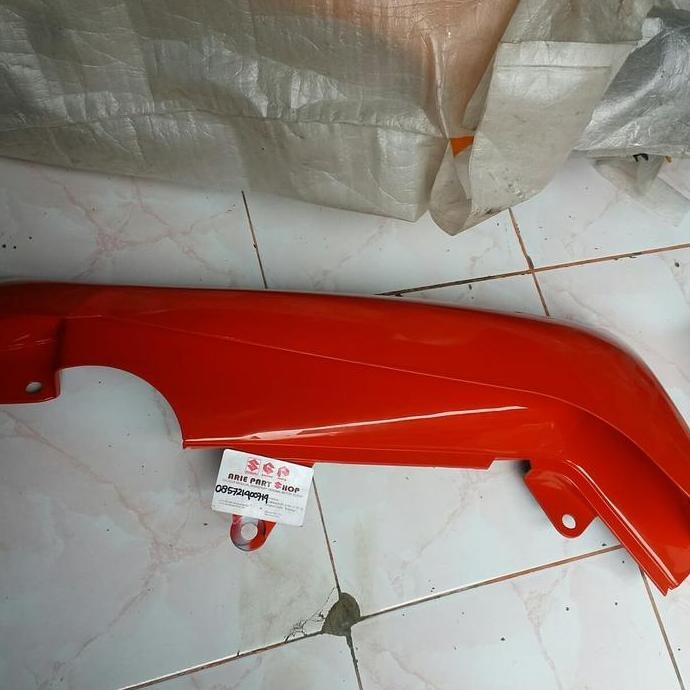 sayap luar kiri satria lumba original warna merah minus