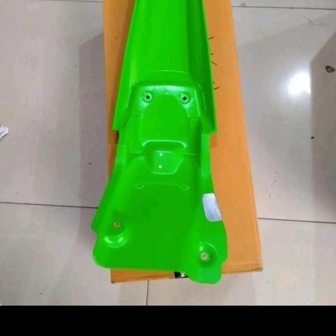 Spakbor belakang KLX 140 orinal