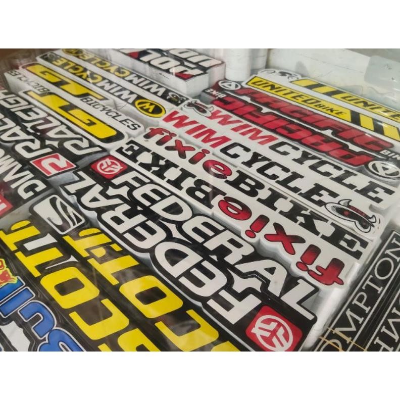 

Stiker Sepeda Isi 50 Anti Air Beragam Merek Nugi