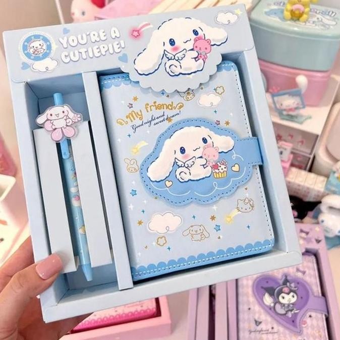 

READY NOTEBOOK SANRIO MAGNET 2 IN 1 BUKU TULIS ANAK KUROMI CINNAMOROLL GIFT SET