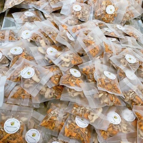 

Diskon! Cabai Keriting Kering 1Kg Tanpa Tangkai Pedas Merah Kualitas Bagus