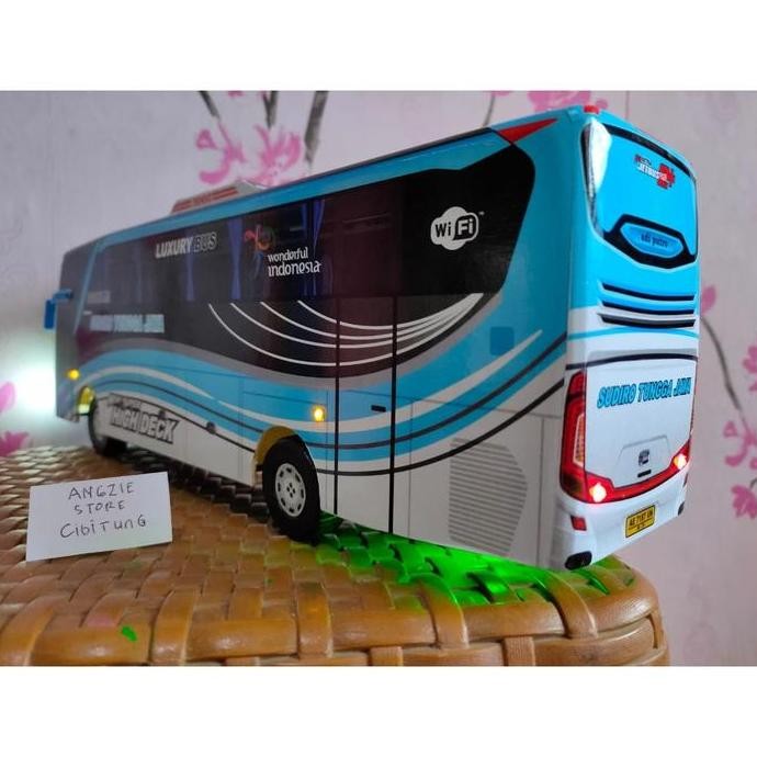 Diskon Miniatur Bus STJ Sudiro Tungga Jaya Full Lampu | Diecast Bus STJ Telolet