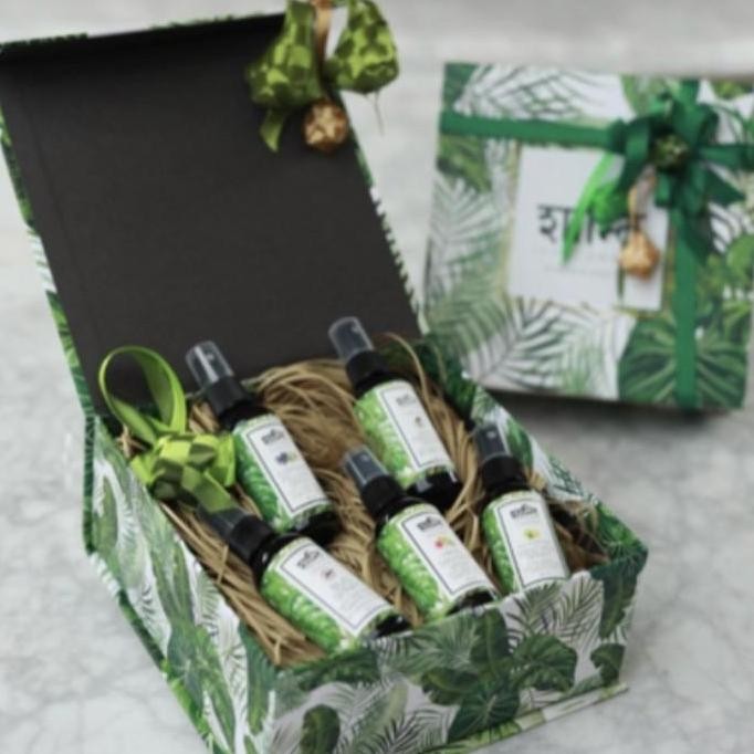 

Ready Hampers Innerpeace Isi 4 Botol Lengkap Dekorasi Kartu Ucapan