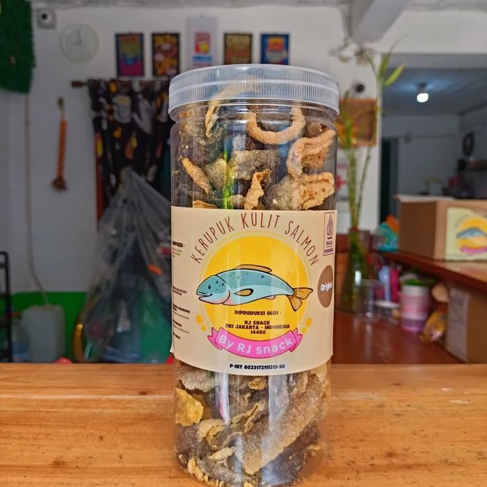 

Ccf Keripik Kulit Ikan Salmon Rasa Original Toples 150Gr Cemilan Enak