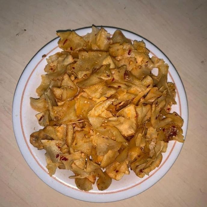 

Kripik Singkong Rasa Ketumbar Pedas Berat 1 Kg Keripik Camilan Terlaris