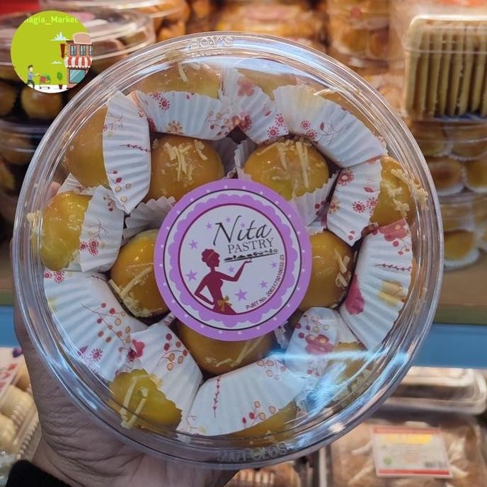 

Nita Pastry Nastar Keju Premium 500gr Kue Kering Lebaran Stok Terbatas