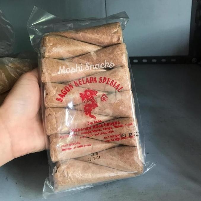 

Kue Sagon Kelapa Bubuk Spesial Cap Naga Isi 12 Kue Bangka Jadul Stok Terbatas