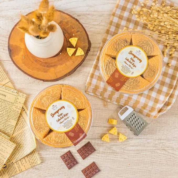 

Semprong Isi Coklat Keju - Semprong Coklat Keju Lumer Stok Terbatas
