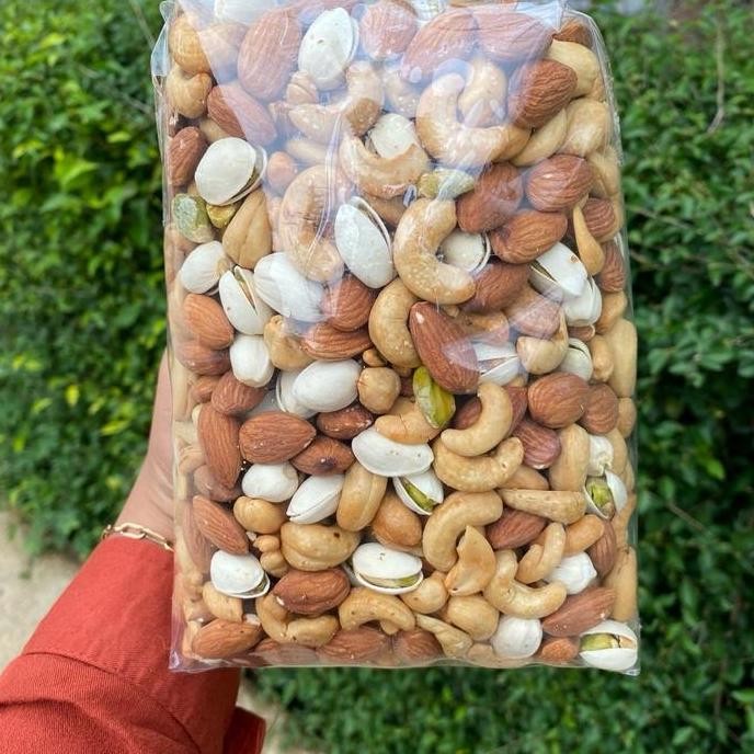 

Trail Mix 3 Almond,Pistachio,Mete Khas Wonogiri - 500Gr Pasti Promo