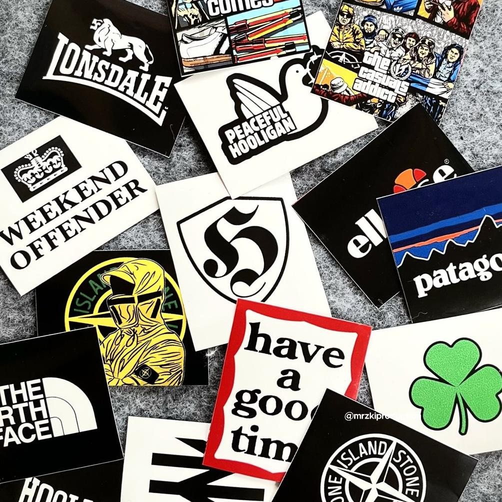 

Exclusive Stiker Uitras Casual Football Awaydays Anti Air Isi 15Pcs Promo