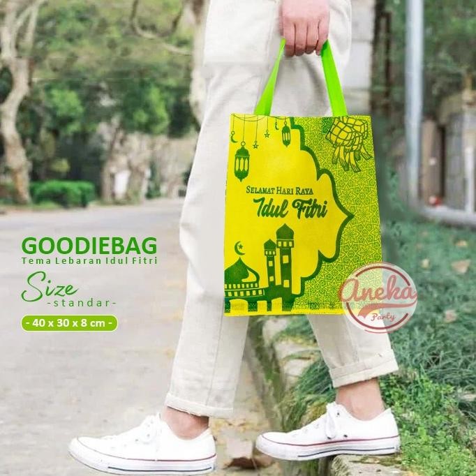 

Ew64 ( Isi 12 ) Tas Parsel Idul Fitri Standar Grosir / Goodie Bag Idul Fitri / Kantong Parsel Lebaran Ew64