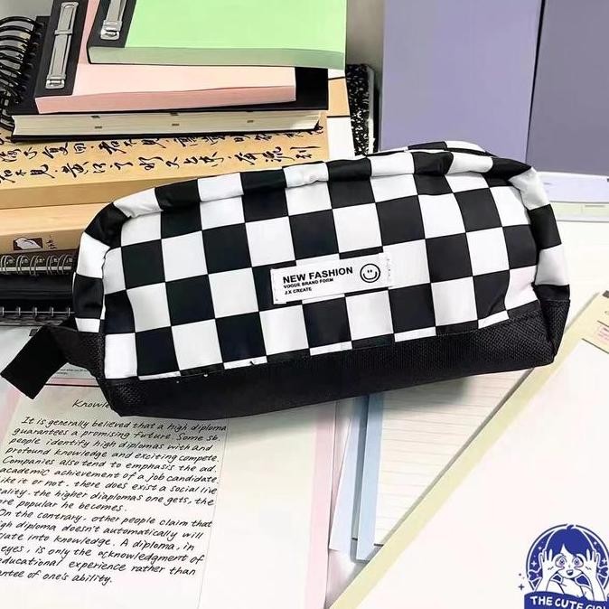 

TERSEDIA KOTAK PENSIL ZIPPER PENCIL CASE POUCH TEMPAT ALAT TULIS