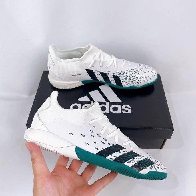 Sepatu Futsal Adidas Predator Freak .3 Low EQT White Green IN