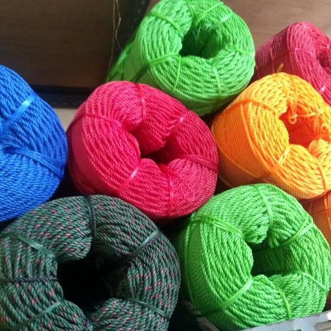 

Tali Tambang Plastik Tebal 3 Mili Warna