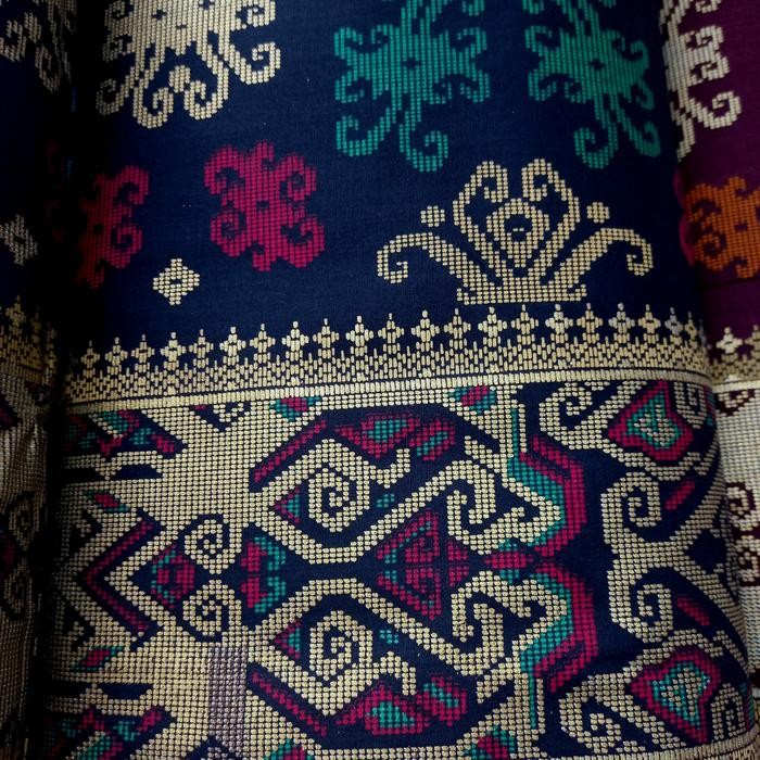 kain etnik/batik katun etnik/kain kalimantan