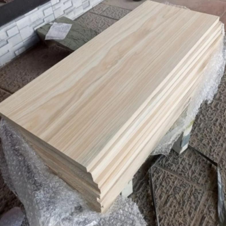 Ryu-56 Papan Lebar 20 - 25Cm X P 2M X Tebal 1,7Cm Kayu Pinus Serut Halus 4 Sisi. Bukan Jati Belanda 